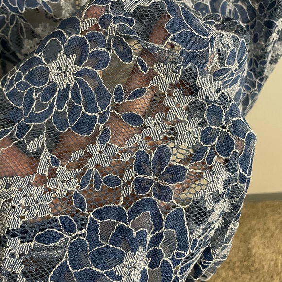 Top - Picture 4 of 4